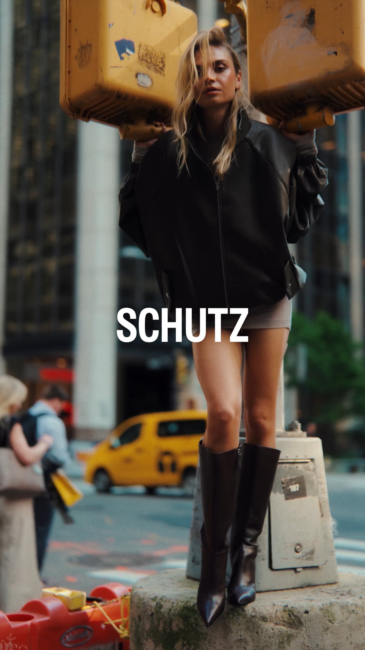 Frame do filme Orbit da Schutz USA em Nova York